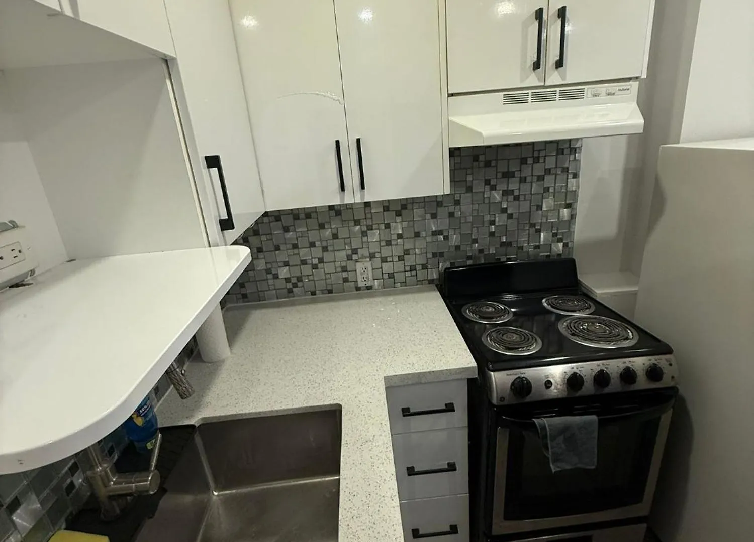 民宿 Queen-King St Stay With Private Patio- Unbeatable Location 多伦多 加拿大