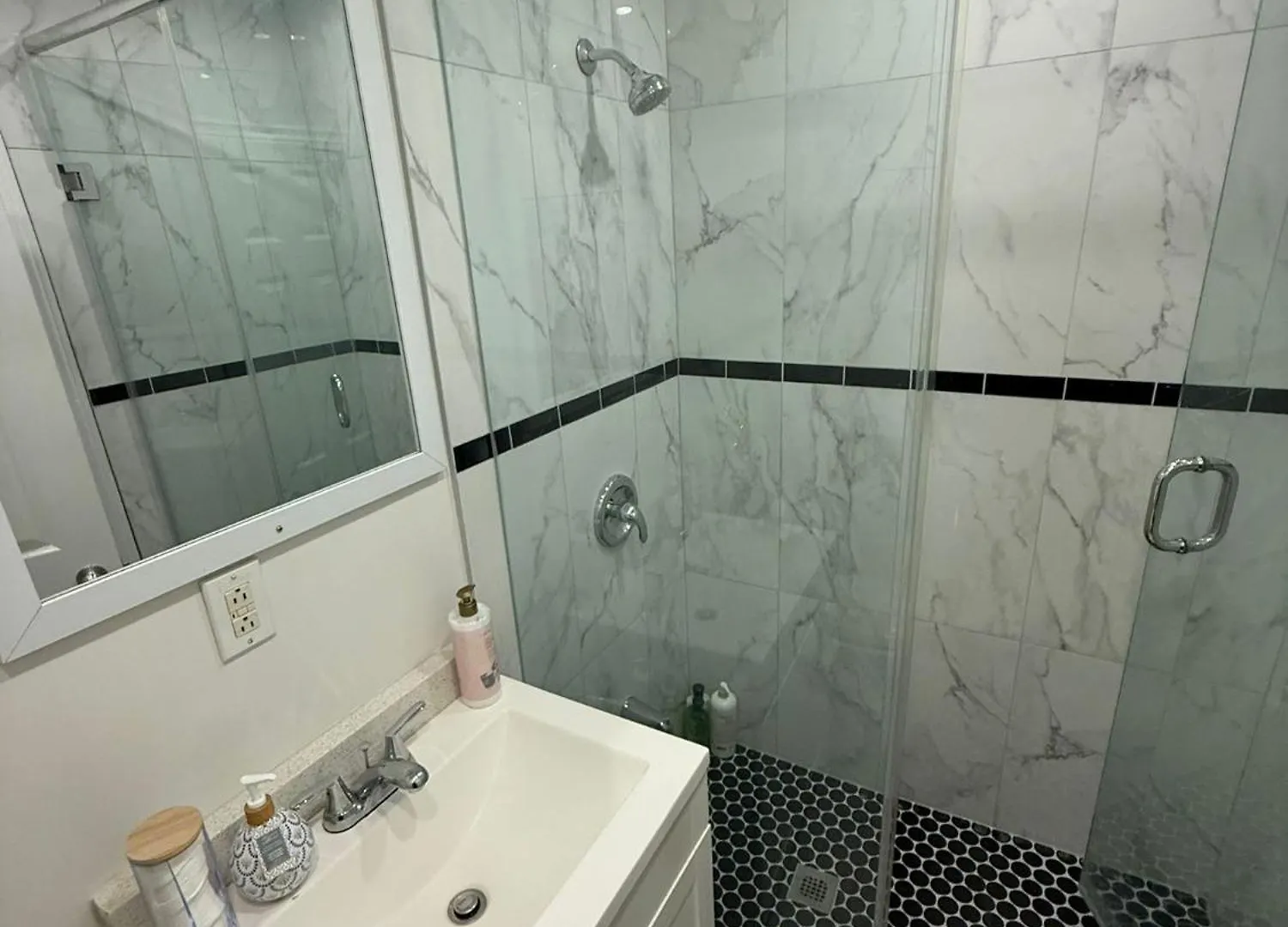 Queen-King St Stay With Private Patio- Unbeatable Location 多伦多 0*,